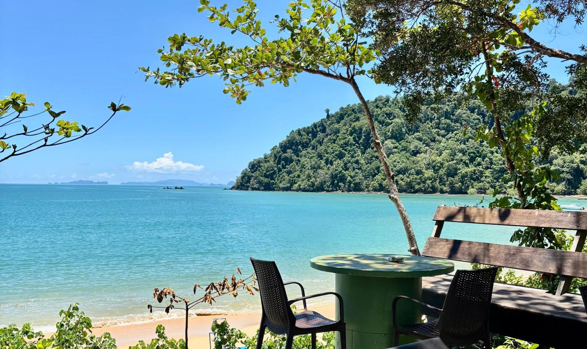 Starlight Beach Resort Koh Phayam Extérieur photo