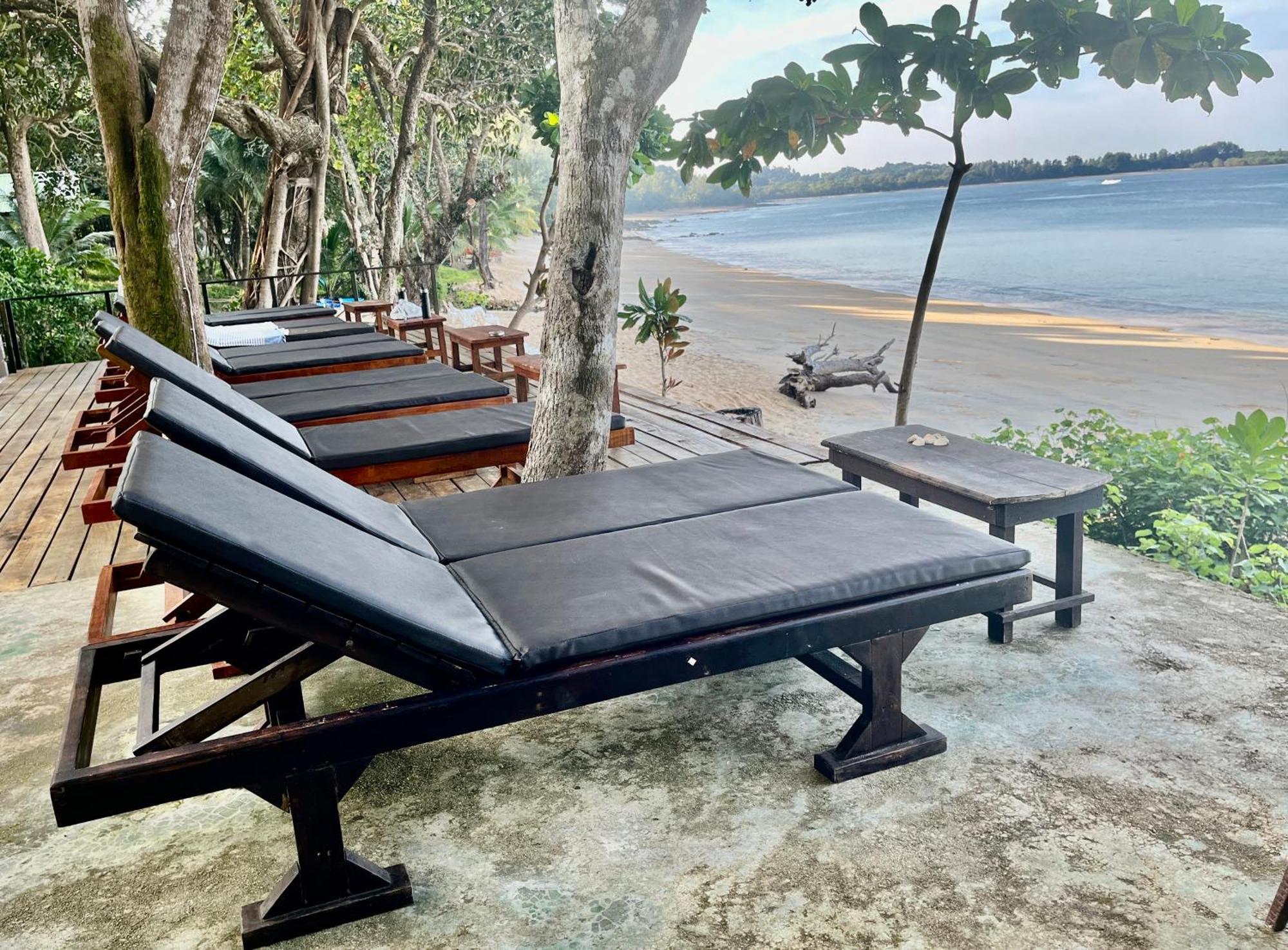 Starlight Beach Resort Koh Phayam Extérieur photo